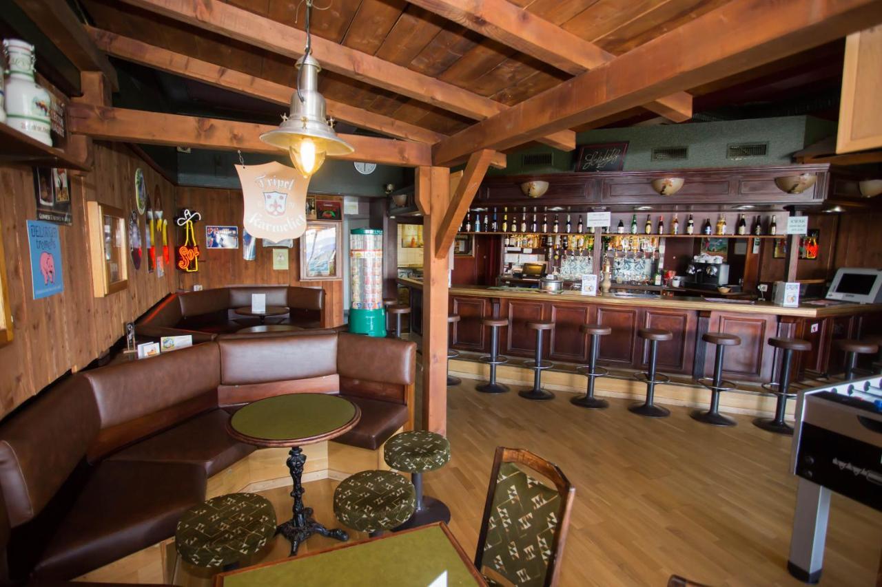 Hotel Du Port Вильнёв Экстерьер фото